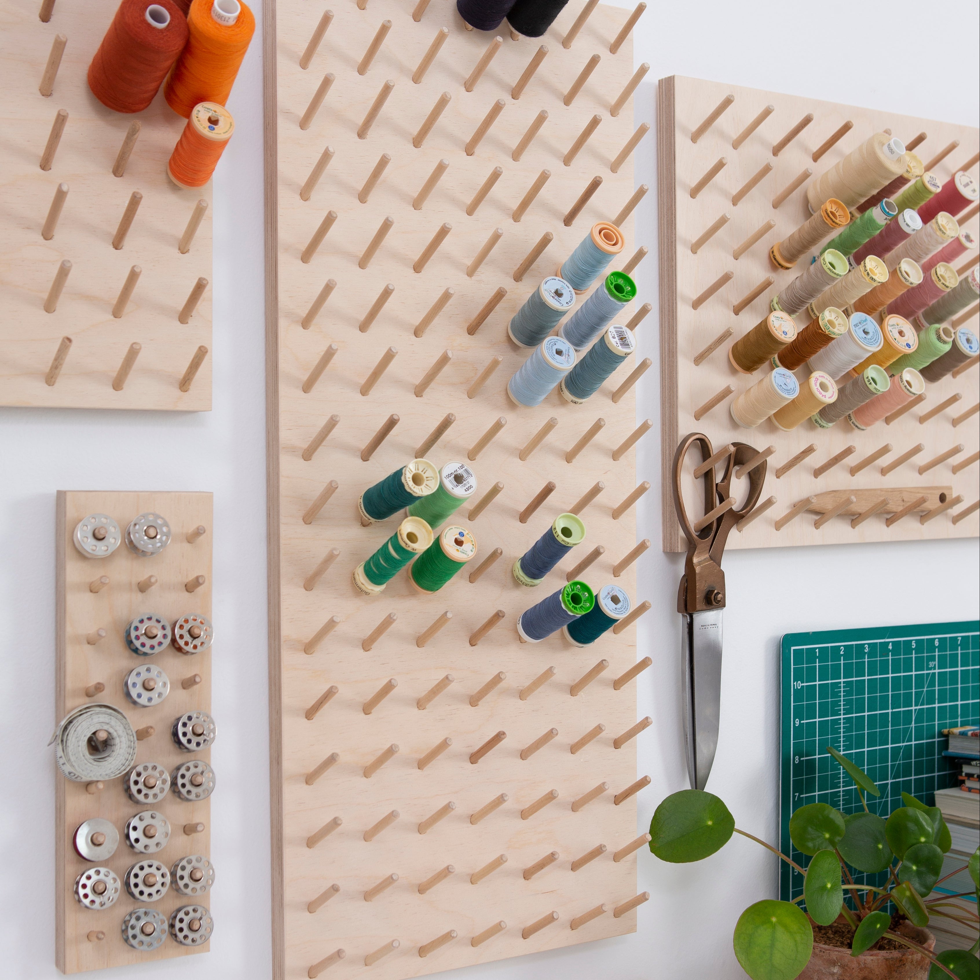 Pegboard for cotton reels