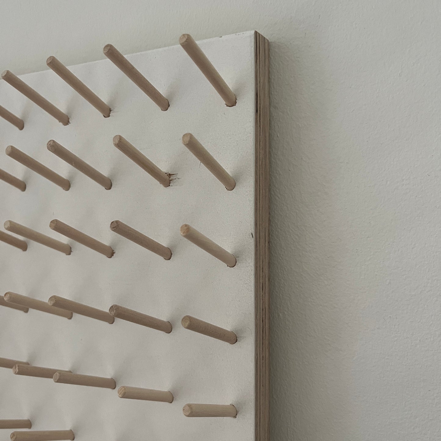 Thread rack for cotton reels