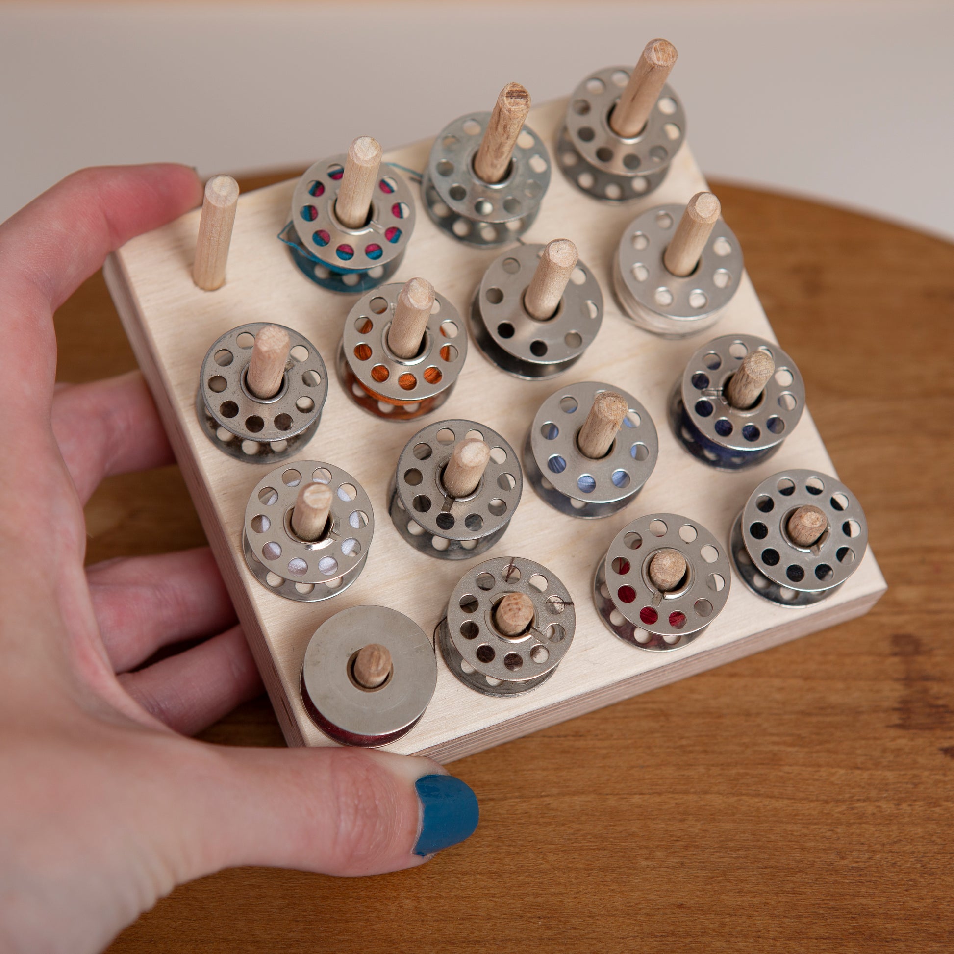 Easy to see your bobbins