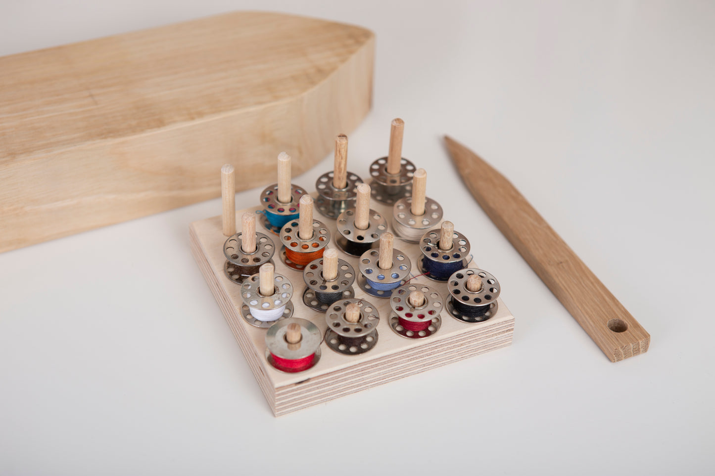 Bobbin tabletop easy storage