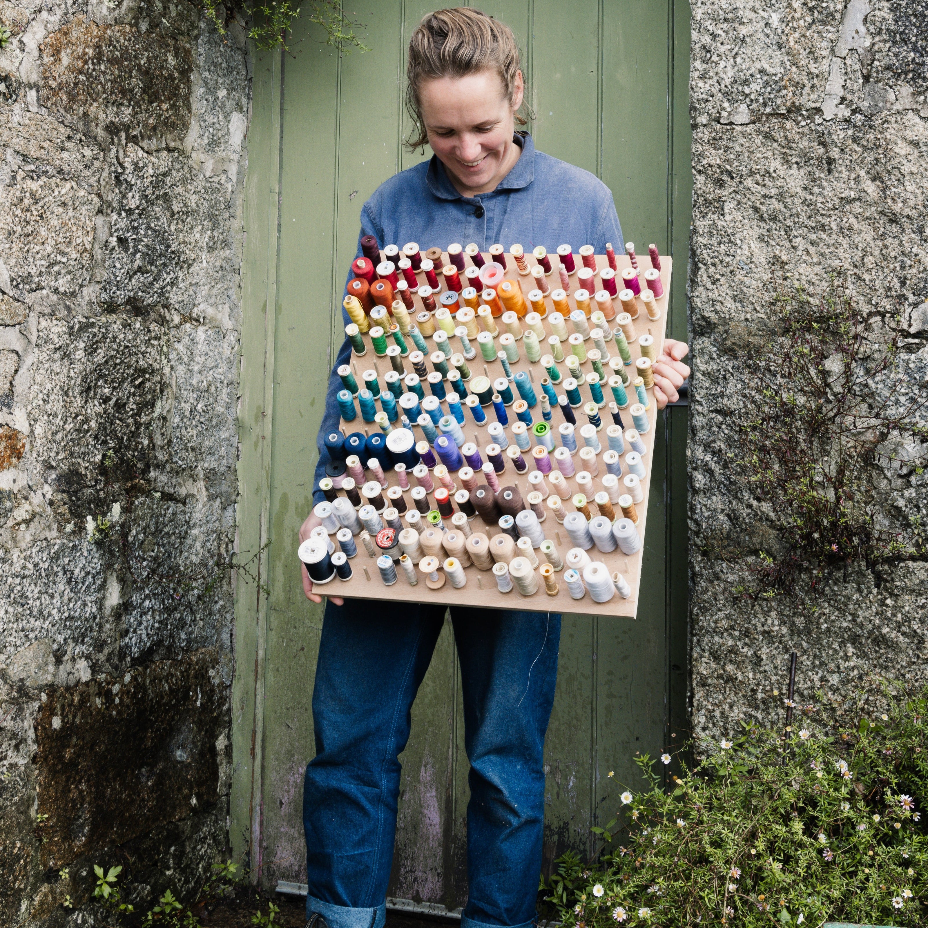 Thread storaage pegboard
